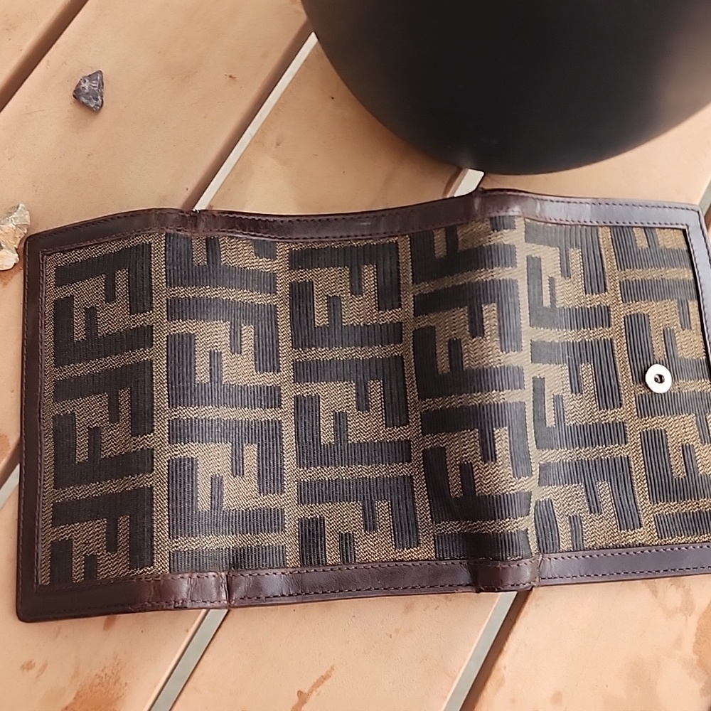 FENDI Zucca Jacquard Canvas Brown Vintage Tri-fold Wallet - Picture 13 of 15